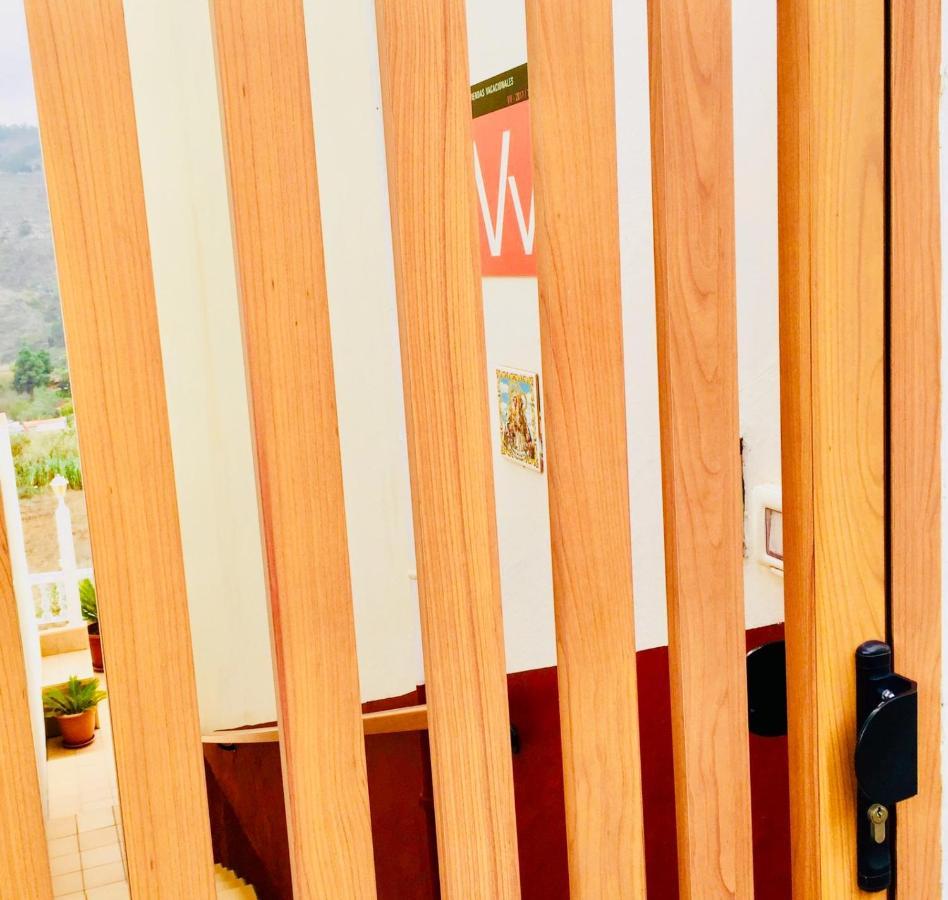 Casa Rosalia. Apartamento Con Vistas A La Montana تيرور المظهر الخارجي الصورة